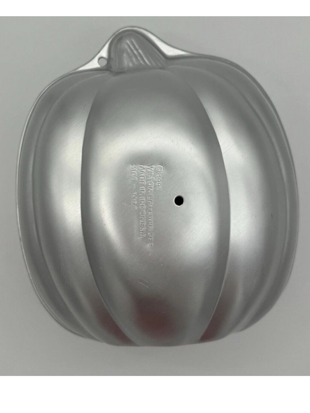 Wilton 3D Cake pan Halloween Stand Up
JACK-O-LANTERN Pumpkin
Baking Party - Picture 5 of 9